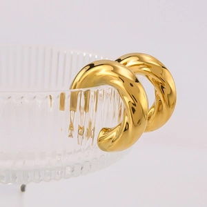 Boucles d'oreilles créoles en C style français plaqué or 18 carats avec texture