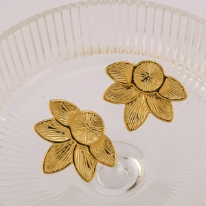 18K gold-plated titanium steel flower stud earrings with detailed floral embossing