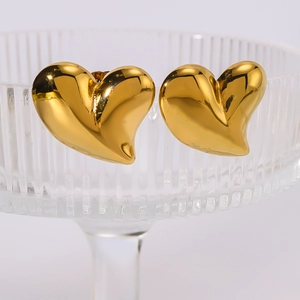 Polished Heart Stud Earrings Stainless Steel 18K Gold Plated Simple Fashion Jewelry For Women
