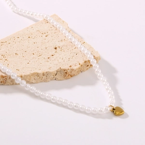 Herzanhänger Halskette Mit Kunstperlen Titanstahl 18K Vergoldet Eleganter Ins Stil Schmuck Für Damen Romantisches Geschenk