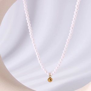 Collier de perles de style français avec pendentif sphérique doré en acier inoxydable 18k