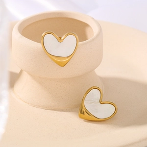 Orecchini A Lobo A Cuore In Acciaio Inossidabile Placcato Oro 18K Intarsio In Madreperla Gioielli Minimalisti Da Donna