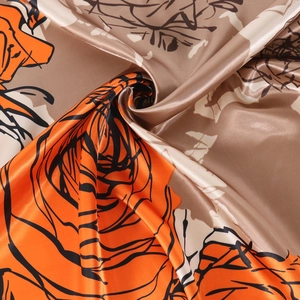 Carré de soie satiné de 90cm avec imprimé floral rose orange vif pour femme