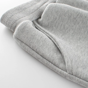 Pantalon de jogging gris clair pour enfants avec taille élastique et poches