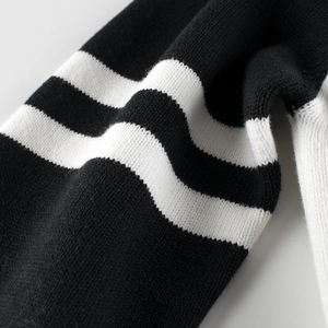 Classic black and white striped knit fabric for children's sweaters with fine texture