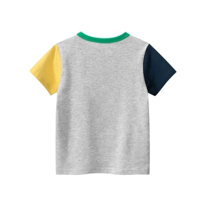 T-shirt enfant en coton coloré avec motif train et manches contrastées