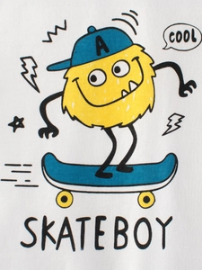 Witte katoenen kinder-T-shirt met lange mouwen en een cartoon monster op skateboard
