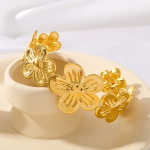 Elegant 3D Flower Open Cuff Bracelet 18K Gold Plated Stainless Steel Adjustable Petal Floral Jewelry For Women