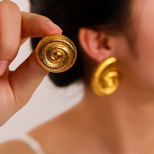 Strukturierte Muschel Spiral Ohrringe Edelstahl 18K Vergoldet Vintage Ozean Stil Für Frauen Mode Schmuck