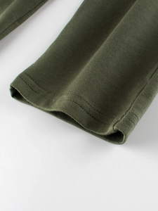 Childrens army green sports pants in pure cotton fabric with fine double-needle stitching