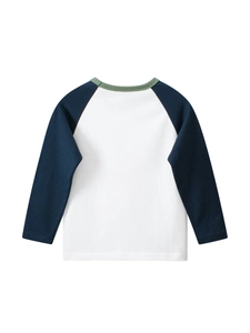 T-shirt classica a maniche lunghe raglan bianca e blu navy con girocollo verde
