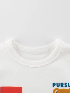 White cotton boys' T-shirt featuring cartoon bear print and premium neckline stitching