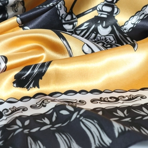 90x90cm satin scarf with elegant horse carriage print and baroque pattern in yellow