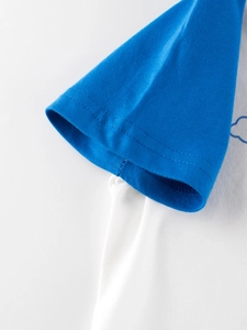 T-shirt pour enfants avec manches raglan bleues et coutures doubles de qualité