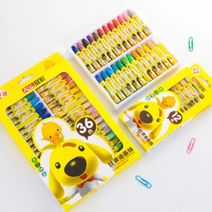 Detailed top view of 12 and 36 color silky oil painting sticks set in yellow cartoon boxes