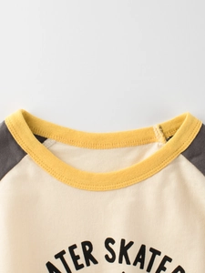 Kids cotton raglan t-shirt with SKATER print and yellow ribbed crew neck detail