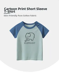Détail du t-shirt enfant en coton doux avec imprimé éléphant et manches raglan
