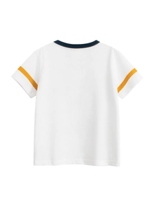 T-shirt en coton blanc pour garçon avec col bleu marine et rayures de manches oranges
