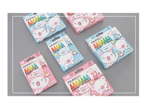 Detailed view of AIHAO 8/12/24 color crayon sets in colorful cartoon packaging