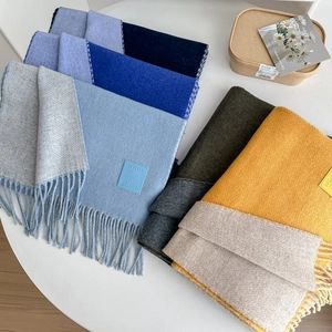 Bufandas de lana de color sólido con flecos en varios colores y caja de regalo premium