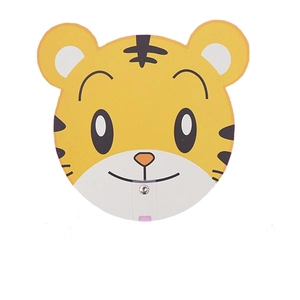 Leuke gele cartoon tijger handwaaier voor kinderen met metalen klinknagel op wit