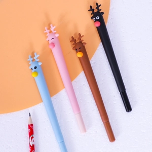 Lot de quatre stylos neutres renne mignons en bleu, rose, marron et noir