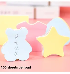 Notes autocollantes de formes diverses comme ours et cœurs, lot de 100 feuilles colorées