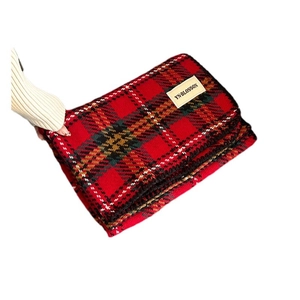Classic red plaid scarf with high-end faux cashmere texture and stitched label