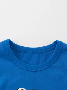 Kids royal blue cotton t-shirt with ribbed crew neck and high-quality stitching details