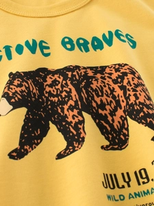Kids yellow cotton t-shirt with bear pattern and Love Braves graphic print details