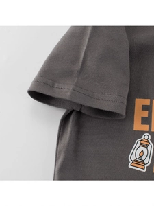 T-shirt grigio antracite per bambini in cotone con lettera E arancione e lanterna