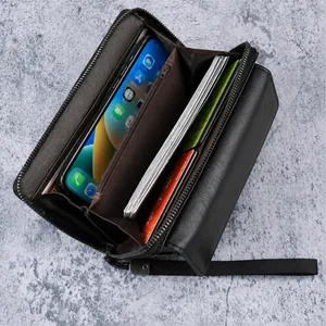 Detail of the multi-functional interior storage for large capacity men's business clutch