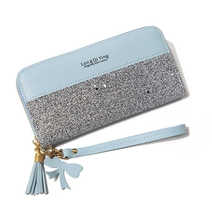 Portefeuille long pour femme en similicuir bleu clair et paillettes argentées avec dragonne
