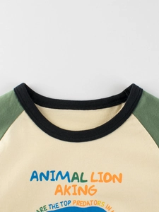 Boy's raglan long sleeve T-shirt with animal lion print and ribbed crew neck detail