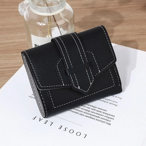 Petit portefeuille minimaliste en cuir PU noir avec surpiqûres blanches et lanière