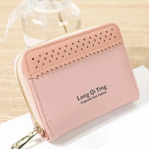 Petit portefeuille rose pour femme en cuir PU avec bordure festonnée et zip doré