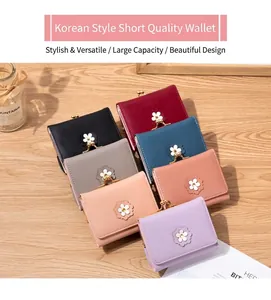 Petits portefeuilles femme en similicuir avec fleur blanche en sept couleurs variées