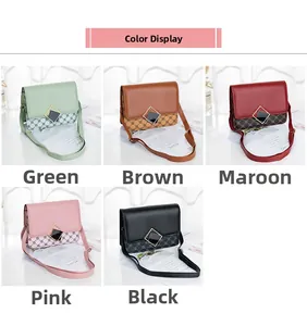 Women's crossbody bags in five colors with vintage geometric patterns and metal buckles