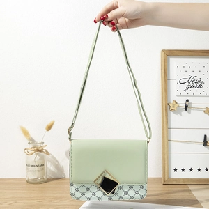 PU Leather Women Crossbody Bag Fashion Retro Small Square Shoulder Bag With Geometric Metal Buckle Flip Cover Patterned