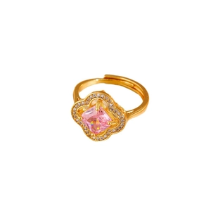 Four-leaf clover adjustable ring in gold finish with pink zircon and micro-pave details