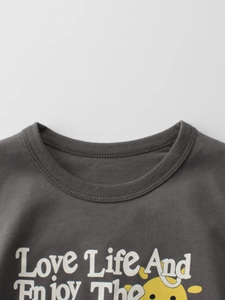 Dark grey cotton t-shirt for boys with sun graphic and Love Life art print