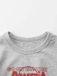 T-shirt gris en coton pour garçon avec imprimé Go On Vacation et col rond côtelé