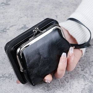 Retro Women's PU Leather Short Wallet With Kiss Lock And Zipper Large Capacity Card Holder Coin Purse With Wristlet