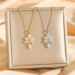 Collier Pendentif Paon Phénix Acier Inoxydable Zircon Strass Bijoux Élégants Pour Femmes Chaîne Clavicule