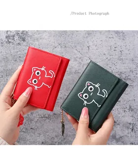 Short women's wallet with cartoon cat motif in red and dark green PU leather