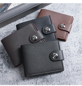 Short men's wallets in multiple colors with snap button closure and lychee texture