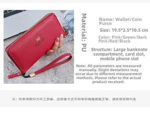 Détail du grand portefeuille en cuir PU rouge montrant les dimensions de 19,5x2,5x10,5cm