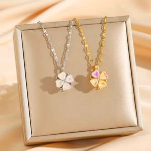 Rotating Four Leaf Clover Pendant Necklace Stainless Steel Iridescent Shell Inlaid Zircon Elegant Jewelry For Women