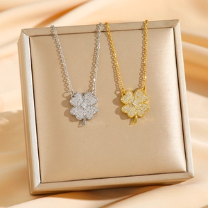 Four Leaf Clover Pendant Necklace Titanium Steel Cubic Zirconia 18K Gold Plated Shiny Elegant Jewelry For Women
