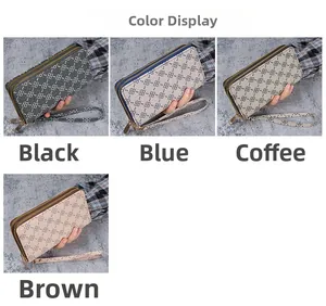 Sélection détaillée de couleurs montrant les portefeuilles noirs, bleus et marrons